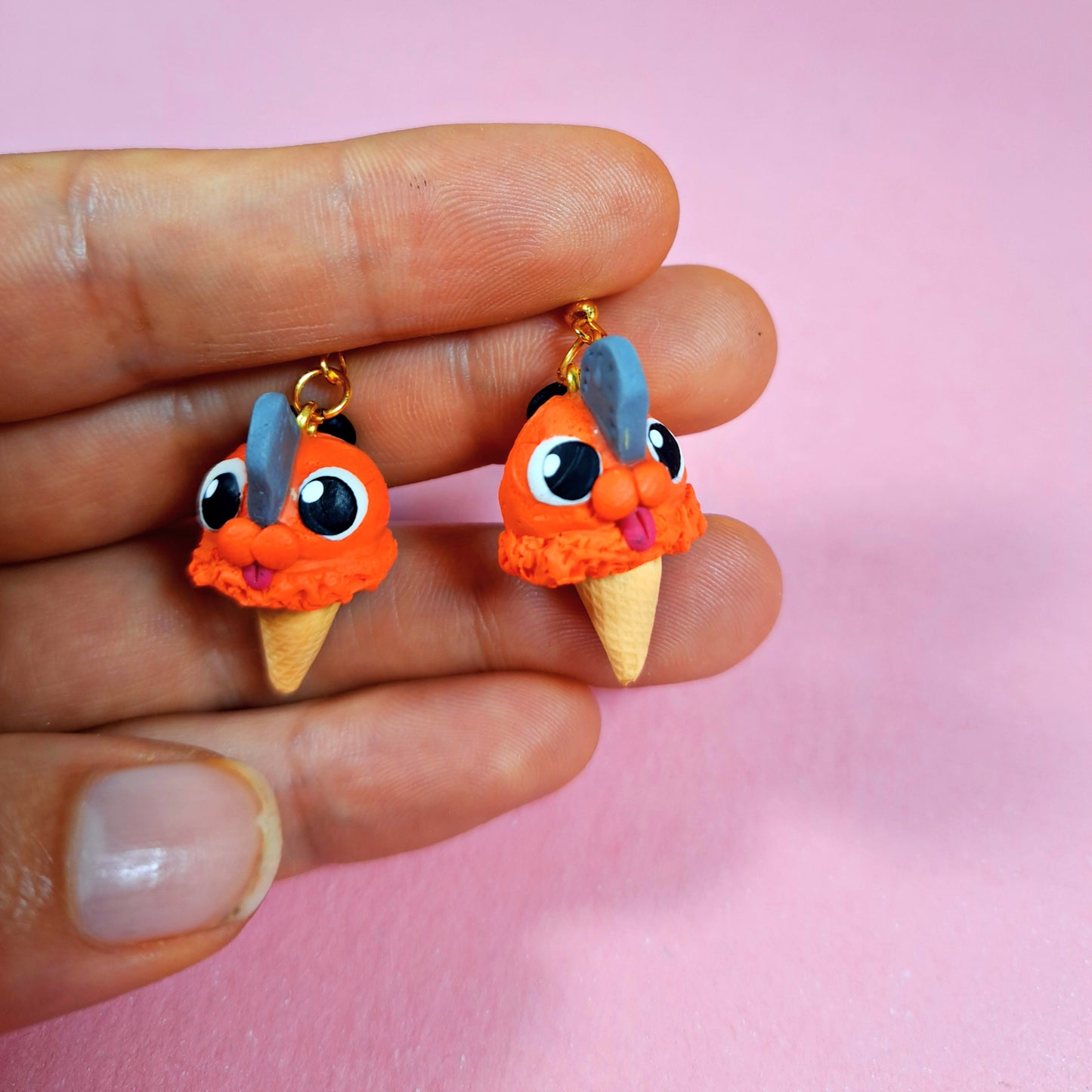 aretes helado pochita hipoalergenicos